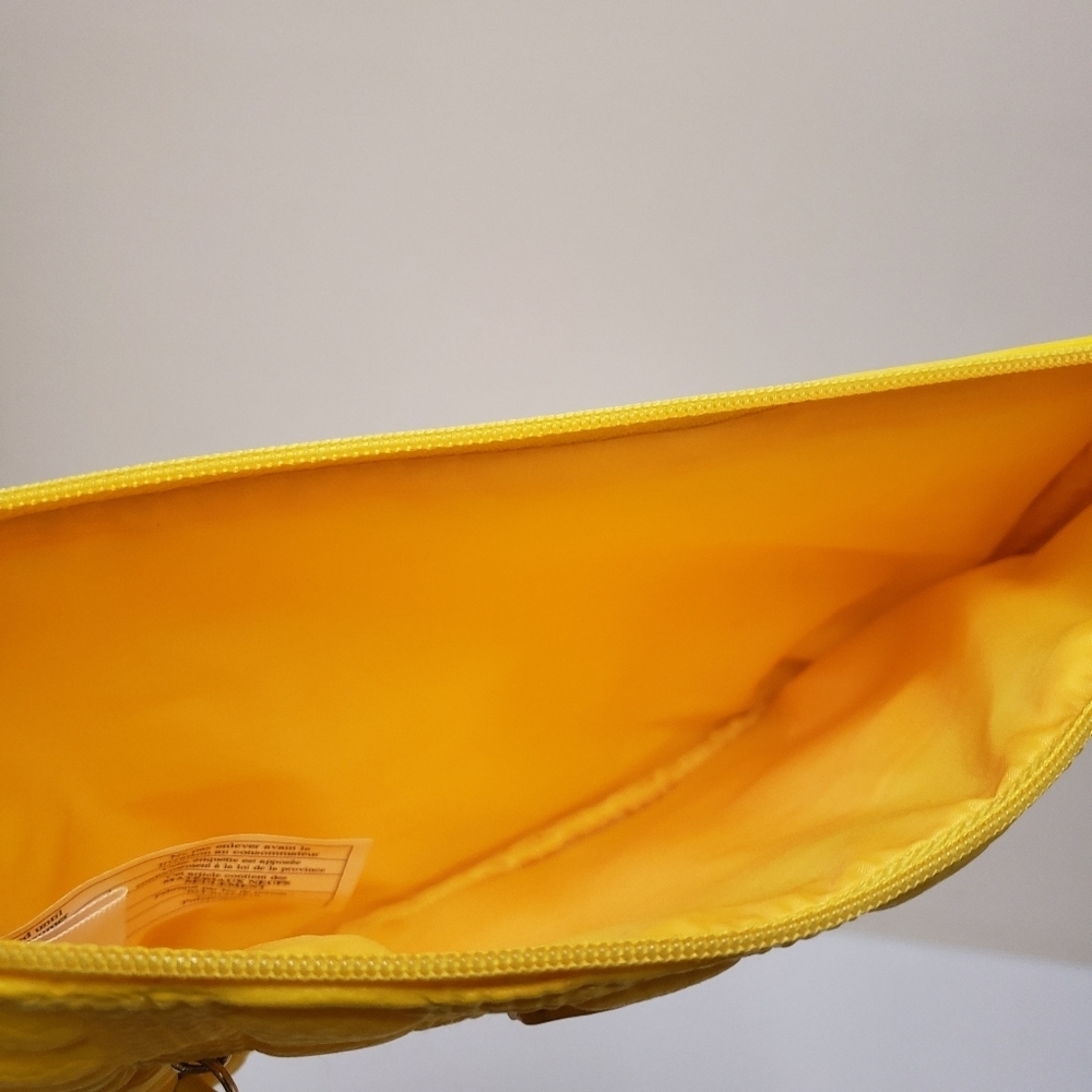 Elizabeth Arden Yellow Cosmetic Zippered Makeup Bag - Picture 4 of 6